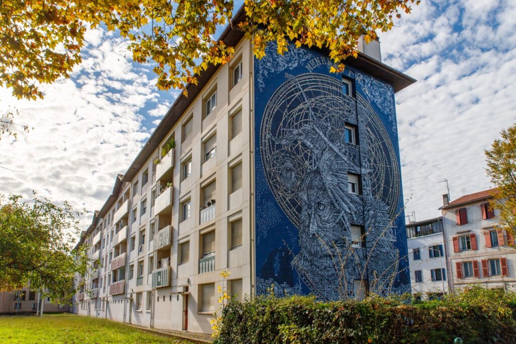 Image de la réactualisation de la fresque du duo Monkeybird à Bayonne